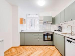Pronájem bytu 2+kk, Praha - Staré Město, Ovocný trh, 81 m2