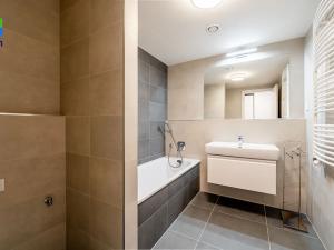 Prodej bytu 4+kk, Praha - Holešovice, U Pergamenky, 117 m2