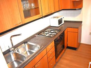 Pronájem bytu 2+kk, Praha - Smíchov, Pecháčkova, 63 m2