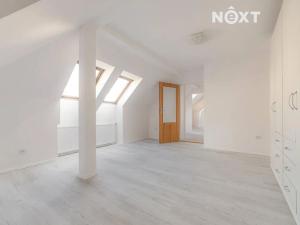 Prodej bytu 3+kk, Klatovy, Koldinova, 79 m2