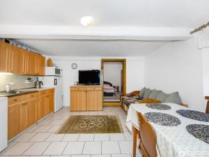 Prodej rodinného domu, Hlince, 61 m2