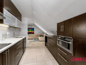 Prodej vily, Praha - Hostivař, Kozinovo náměstí, 213 m2