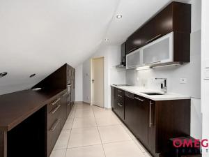 Prodej vily, Praha - Hostivař, Kozinovo náměstí, 213 m2