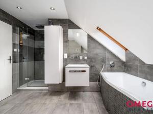 Prodej vily, Praha - Hostivař, Kozinovo náměstí, 213 m2