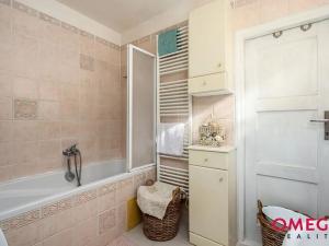 Prodej vily, Praha - Hostivař, Kozinovo náměstí, 213 m2