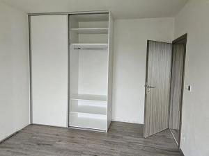 Pronájem bytu 2+kk, Ostrava, Dubová, 64 m2