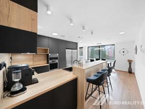 Prodej rodinného domu, Zlín, Mezihoří, 350 m2