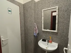 Prodej obchodního prostoru, Karlovy Vary, Sokolovská, 143 m2