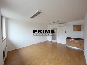 Pronájem kanceláře, Praha - Smíchov, Štefánikova, 63 m2