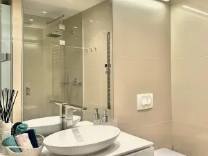 Prodej bytu 3+kk, Budva, Černá Hora, 150 m2