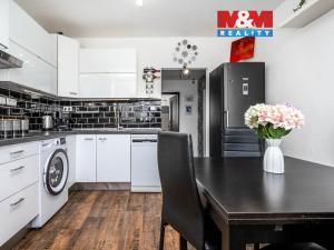 Prodej bytu 3+1, Praha - Černý Most, Kpt. Stránského, 73 m2