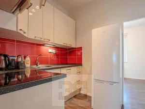 Pronájem bytu 2+1, Praha - Holešovice, Dělnická, 44 m2