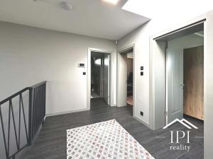 Prodej rodinného domu, Praha - Březiněves, 155 m2