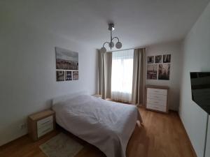 Pronájem bytu 2+kk, Praha - Zličín, Sazovická, 66 m2