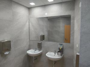 Pronájem kanceláře, Brno, Heršpická, 380 m2