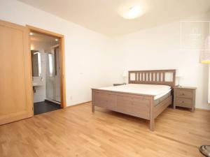 Pronájem bytu 4+kk, Praha - Nové Město, Senovážné náměstí, 130 m2