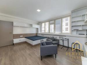 Pronájem bytu 1+kk, Praha - Vinohrady, Lucemburská, 31 m2