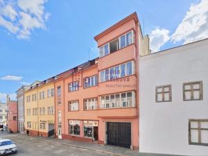 Pronájem bytu 3+1, Jindřichův Hradec, Komenského, 91 m2