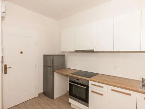 Pronájem bytu 2+1, Praha - Bubeneč, U zeměpisného ústavu, 46 m2