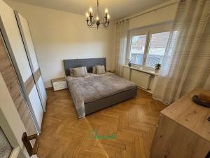 Prodej rodinného domu, Králův Dvůr, Pod Hájem, 270 m2