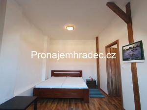 Pronájem bytu 2+kk, Hradec Králové, Okružní, 62 m2