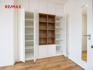 Pronájem bytu 1+kk, Beroun, Na Parkáně, 40 m2