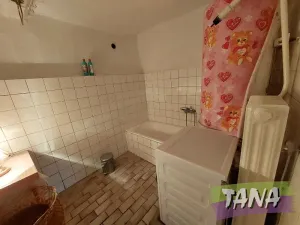 Prodej zemědělské usedlosti, Bílá, 300 m2