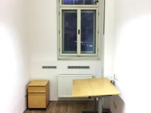 Pronájem kanceláře, Pardubice, náměstí Republiky, 11 m2