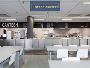 Pronájem kanceláře, Praha - Vokovice, Evropská, 440 m2