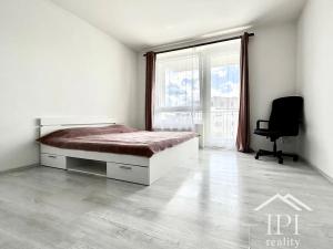 Prodej bytu 1+kk, Praha - Střížkov, Makedonská, 32 m2