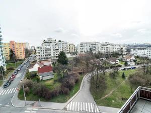 Pronájem bytu 1+kk, Praha - Záběhlice, Na Slatince, 30 m2