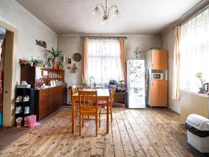 Prodej rodinného domu, Lochovice, 180 m2