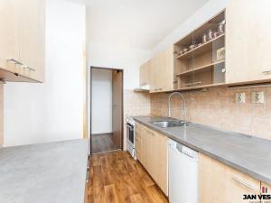 Prodej bytu 3+1, Praha - Horní Počernice, Lhotská, 73 m2