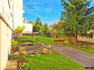 Prodej bytu 3+1, Praha - Horní Počernice, Lhotská, 73 m2