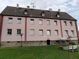 Pronájem bytu 4+1, Plesná, Nová čtvrť, 85 m2