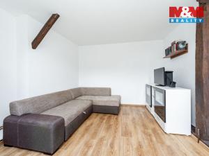 Prodej činžovního domu, Studená, nám. Sv. J. Nepomuckého, 229 m2