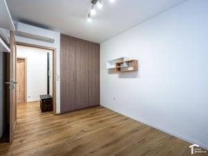 Pronájem bytu 3+kk, Pardubice - Pardubičky, U Borku, 66 m2