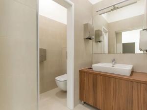 Pronájem kanceláře, Praha - Nové Město, Krakovská, 120 m2