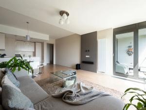 Pronájem bytu 2+kk, Praha - Smíchov, Zdíkovská, 75 m2