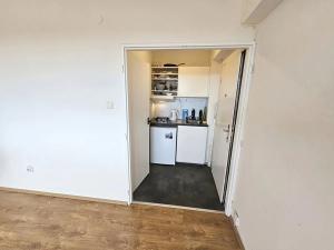 Pronájem bytu 1+kk, Praha - Vokovice, Vokovická, 23 m2