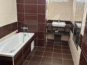 Pronájem bytu 2+1, Ústí nad Labem - Bukov, Na Kohoutě, 86 m2