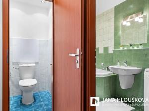 Prodej bytu 2+kk, Praha - Háje, Matúškova, 45 m2