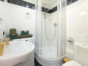 Prodej bytu 1+kk, Praha - Nové Město, Navrátilova, 28 m2