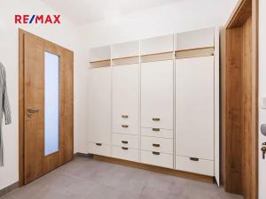 Prodej atypického bytu, Svoboda nad Úpou, Nádražní, 44 m2