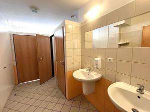 Pronájem kanceláře, Praha - Holešovice, U průhonu, 32 m2