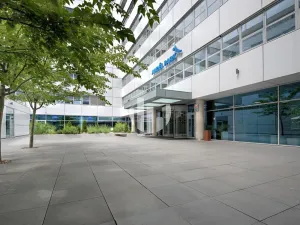 Pronájem kanceláře, Praha - Smíchov, Radlická, 2344 m2