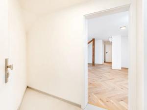 Prodej bytu 2+kk, Praha - Vršovice, Žitomírská, 54 m2