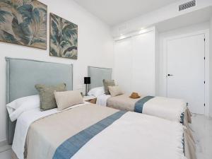 Prodej atypického bytu, San Miguel de Salinas, Španělsko, 70 m2