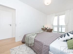 Pronájem bytu 2+kk, Praha - Žižkov, Květinková, 50 m2