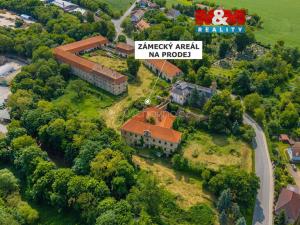 Prodej komerčního pozemku, Zvoleněves, 18484 m2